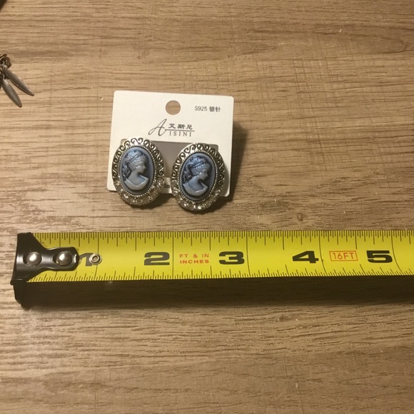 Vintage Blue and Silver Cameo Earrings - Picture 2 of 3